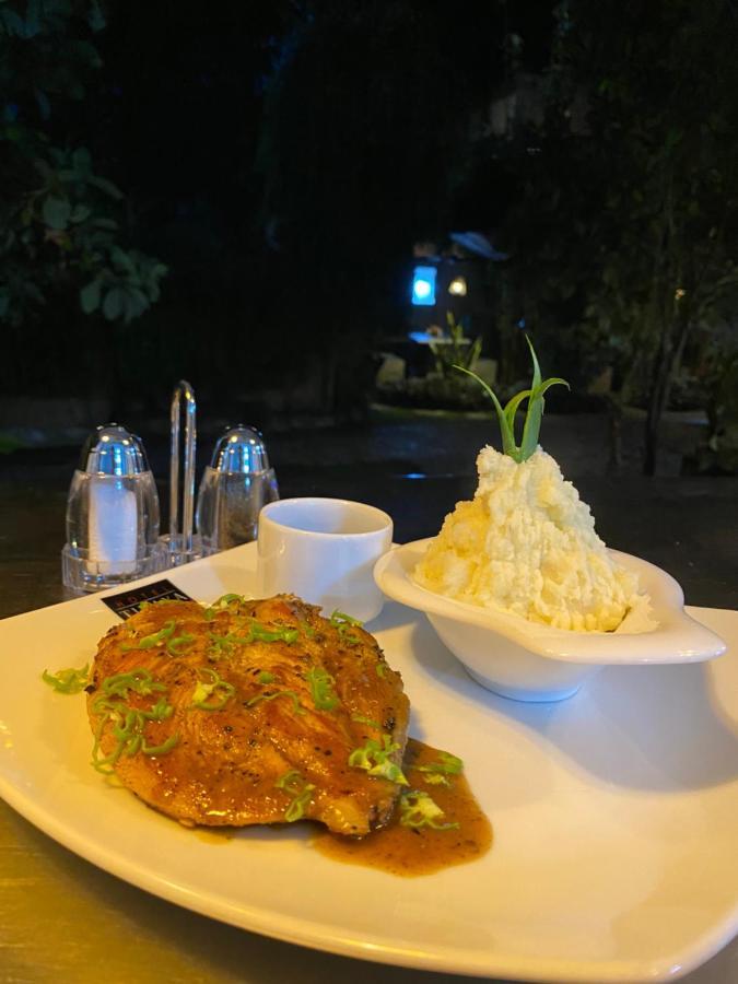 Hotel Tinaya Dambulla Bagian luar foto