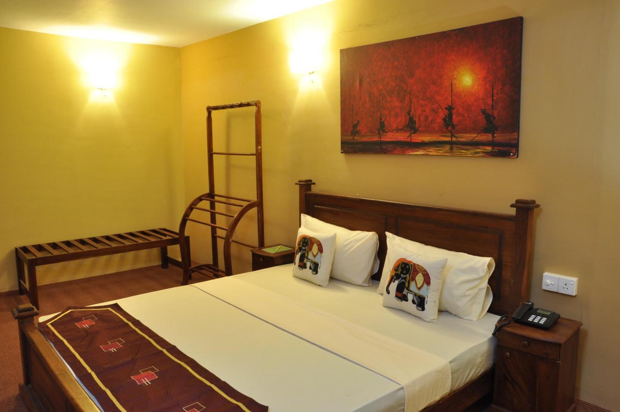 Hotel Tinaya Dambulla Ruang foto