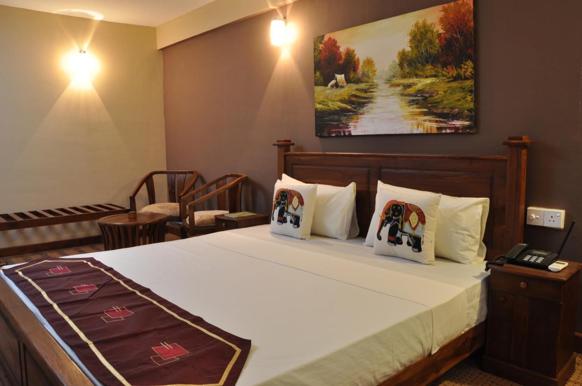 Hotel Tinaya Dambulla Ruang foto