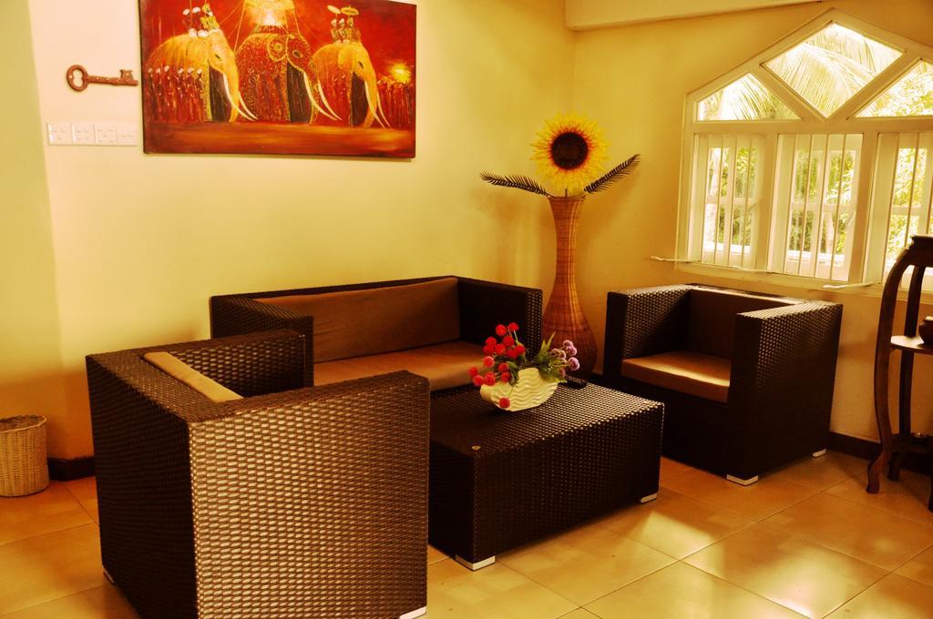 Hotel Tinaya Dambulla Bagian luar foto